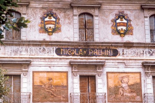 La facciata della storica Distilleria Pallini di Roma